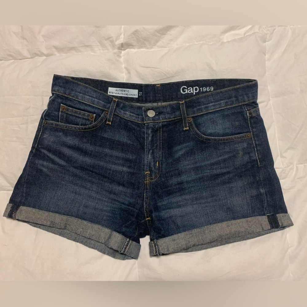 Gap Best Girlfriend Shorts,27